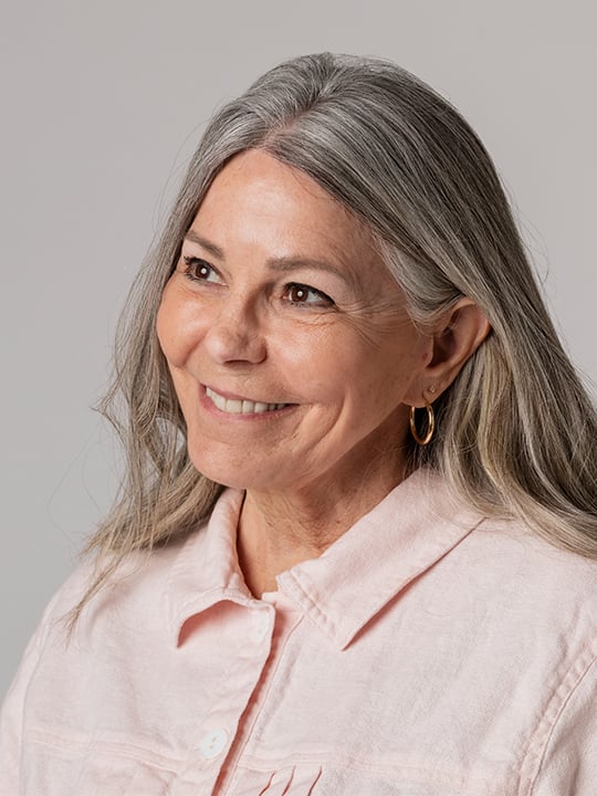 Claudia, 71